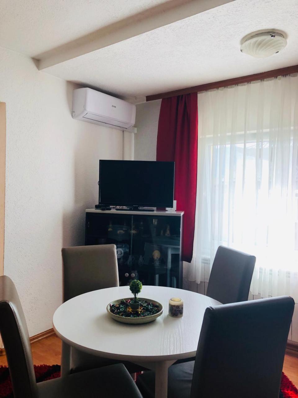 Ferienwohnung Adella Sarajevo Exterior foto