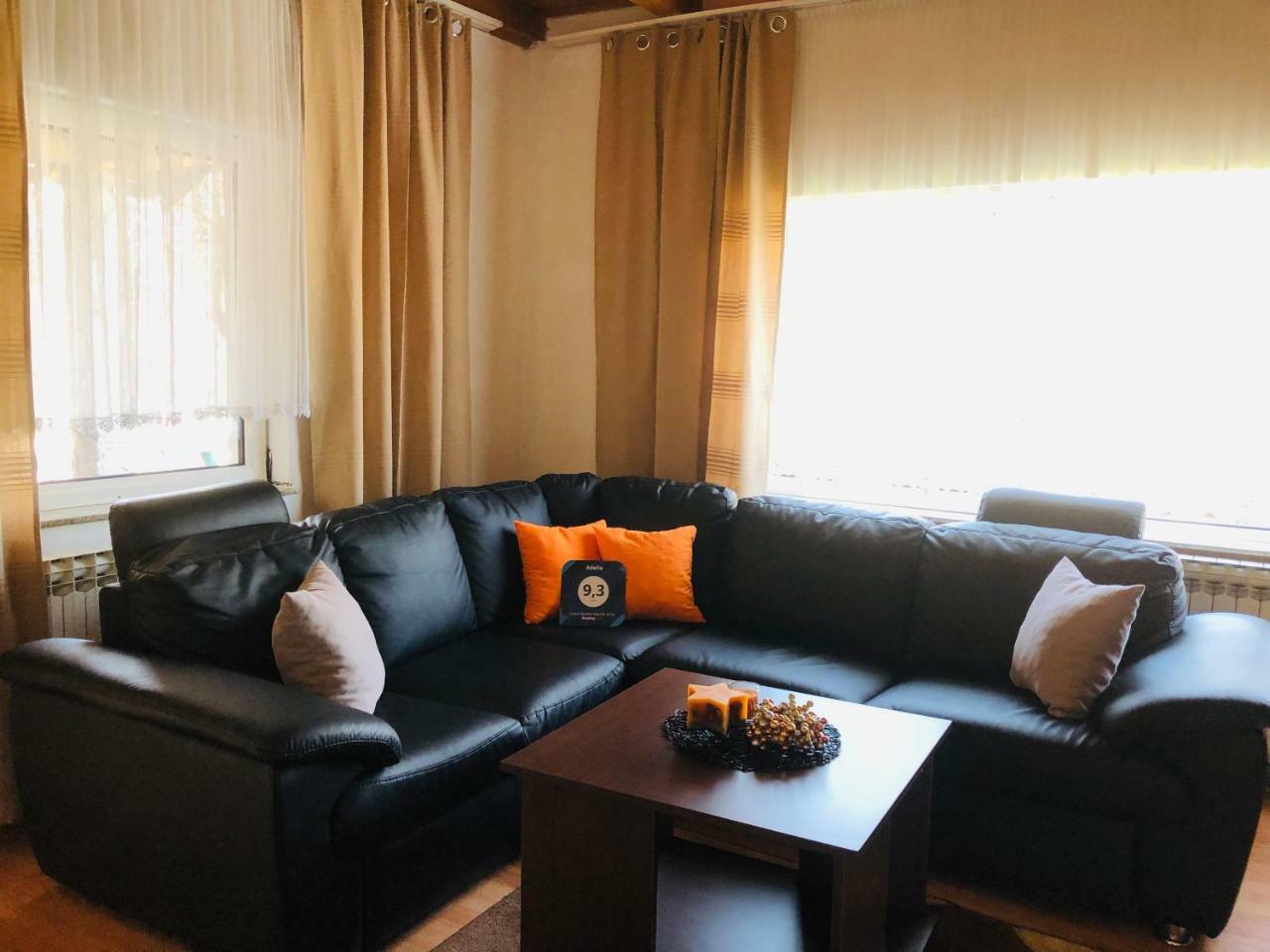 Ferienwohnung Adella Sarajevo Exterior foto