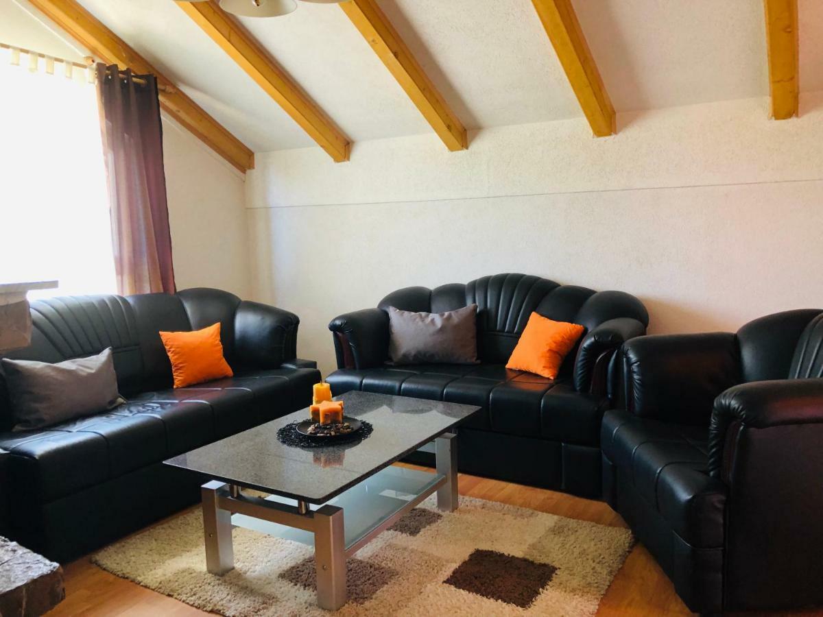 Ferienwohnung Adella Sarajevo Exterior foto